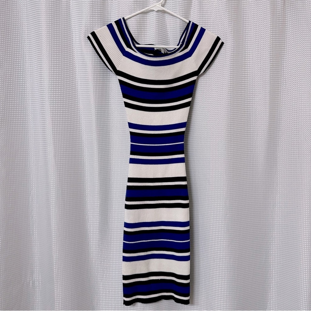Charlotte Russe • Bodycon Cap Sleeve Sweater Dress • Size XS - Picture 2 of 6
